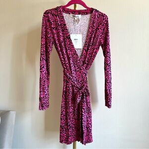NWT DVF Julian 100% Silk Wrap Mini Dress